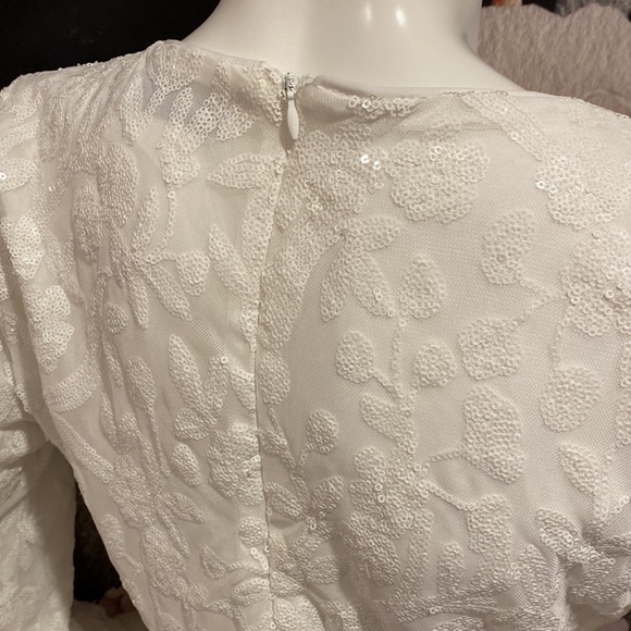 Beautiful White Dress with Slit ( will need a dry clean ) - Picture 12 of 16